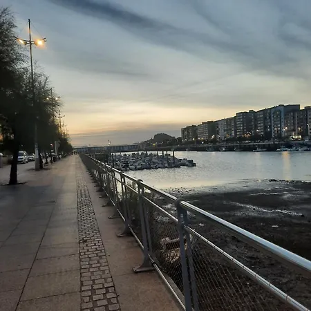 Cerca Estaciones Appartement Santander
