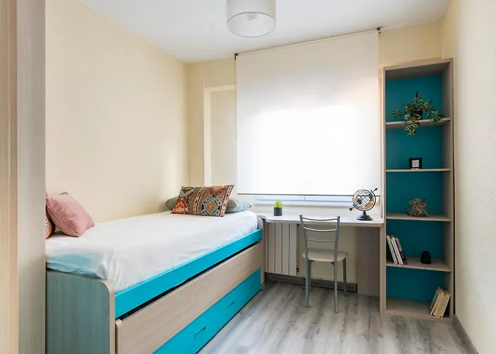 Cerca Estaciones Apartmán